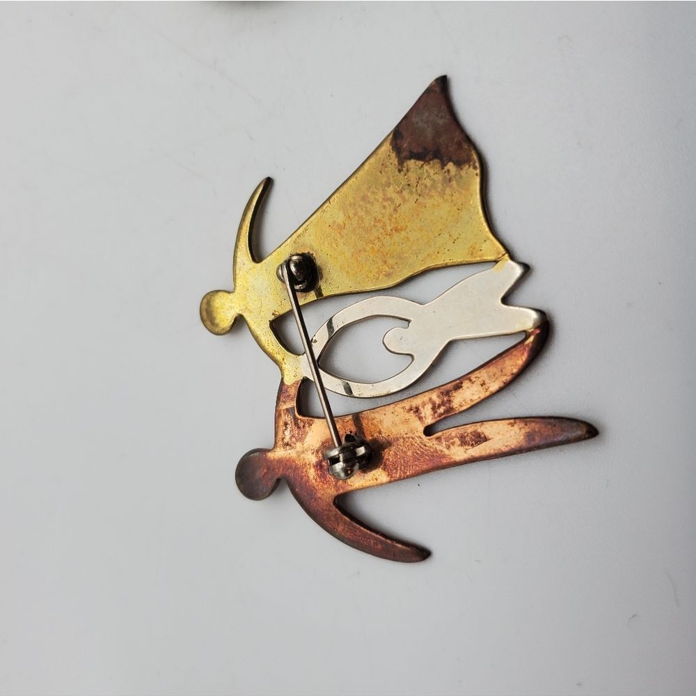 Multi toned‎ metal family brooch - Picture 3 of 3